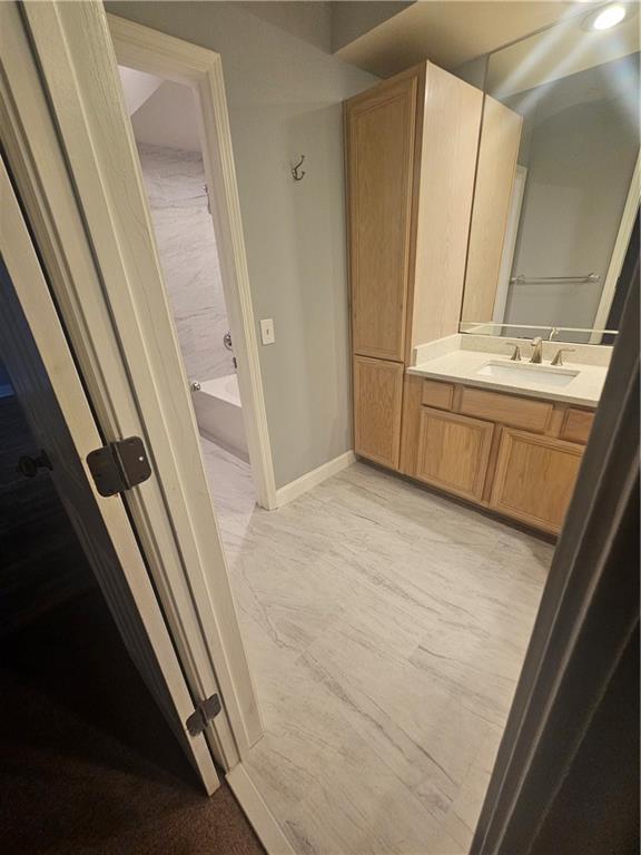 Building Photo - 3777 Peachtree Rd NE