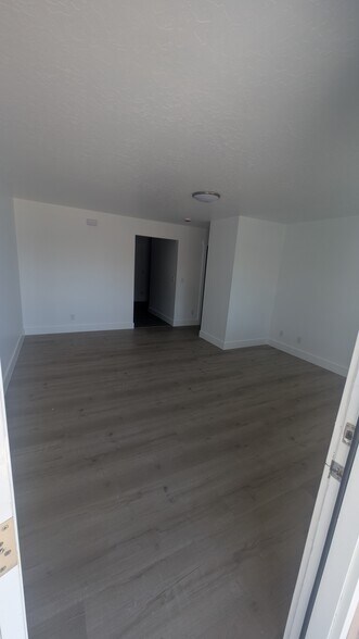 Building Photo - 163 W 1015 N