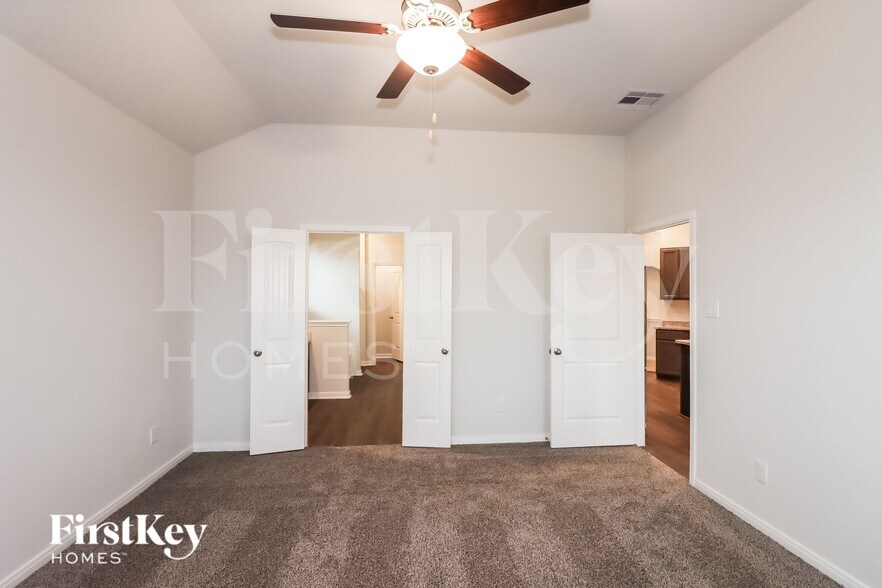 Building Photo - 26020 Babe Ruth Dr