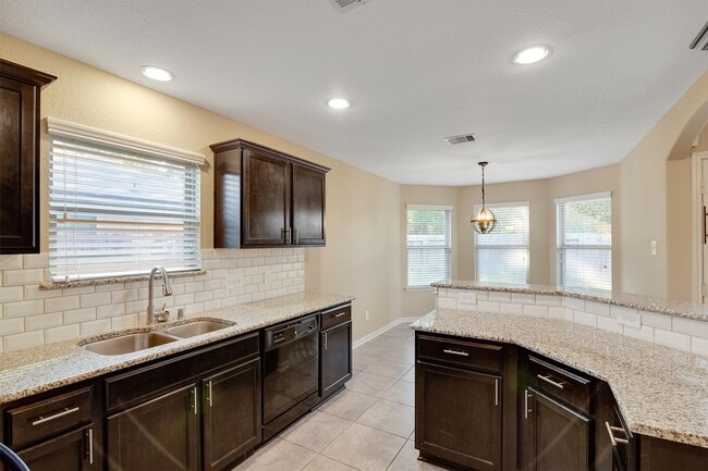Building Photo - 5540 S Buffalo Cir