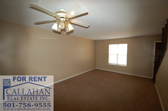 Building Photo - 8204 Woodview Dr E