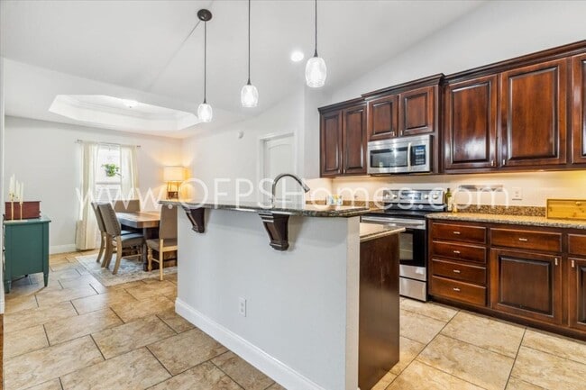 Building Photo - 8170 Tavira St