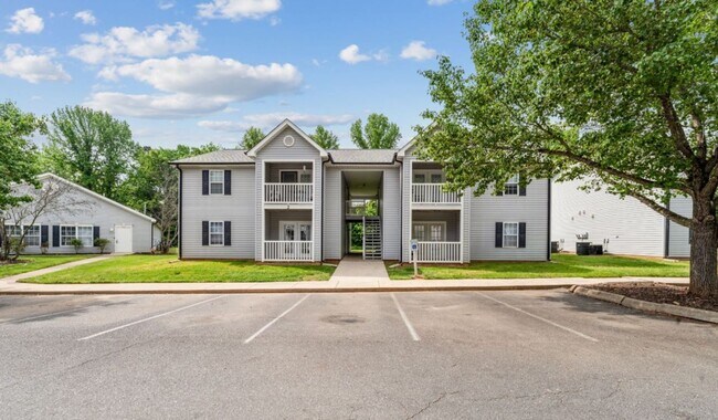 Building Photo - Enjoy the Holidays in Your New Home!