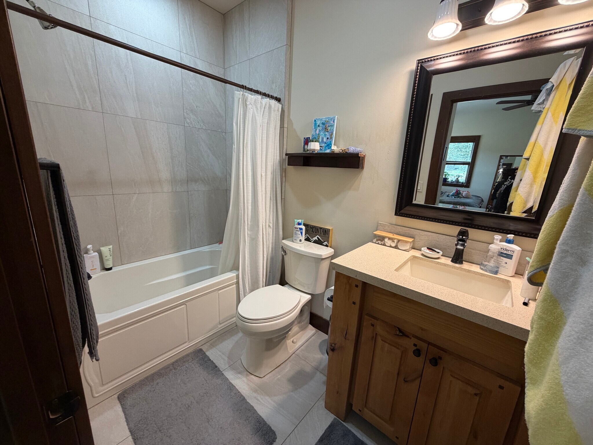 Building Photo - 107 Pinyon Mesa Dr