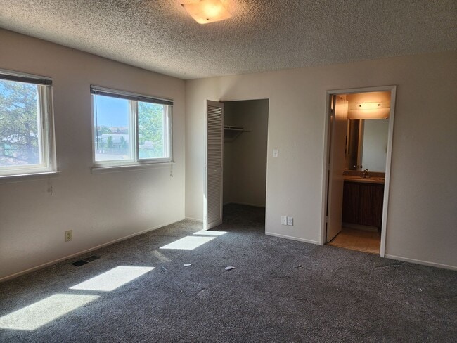 Building Photo - 4-Bedroom, 3-Bath, 2 Car-Garage