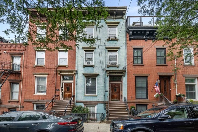 Building Photo - 160 2nd St