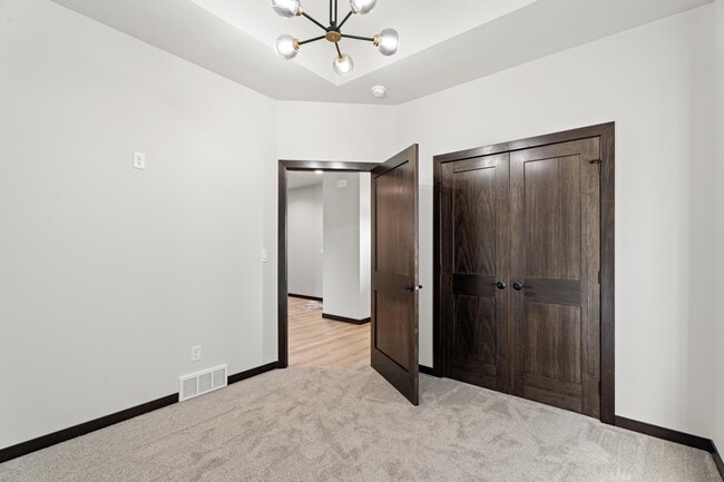 Building Photo - 1107 S Foss Ave