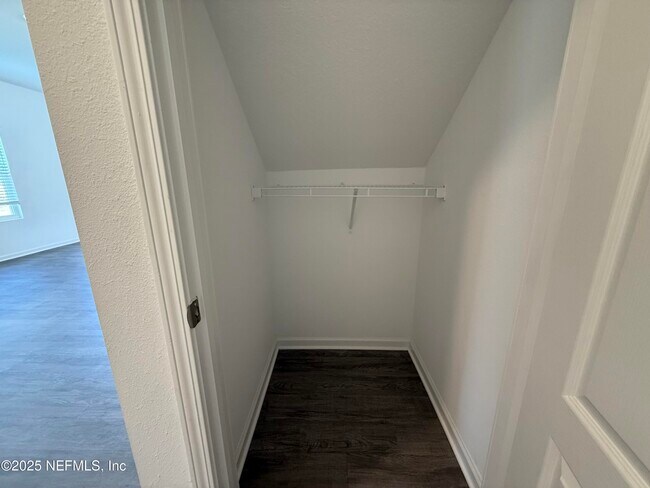 Building Photo - 2308 Shady Breeze Ln