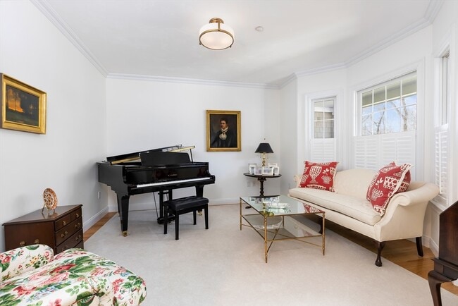 Building Photo - 239 Washington St