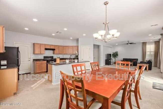 Building Photo - 11545 W Oilseed Dr