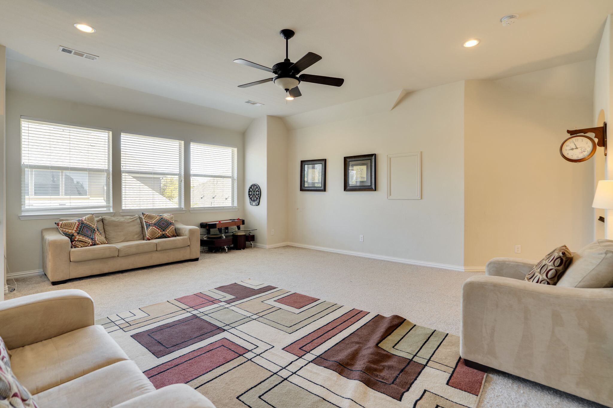Building Photo - 1604 Woodrose Ct