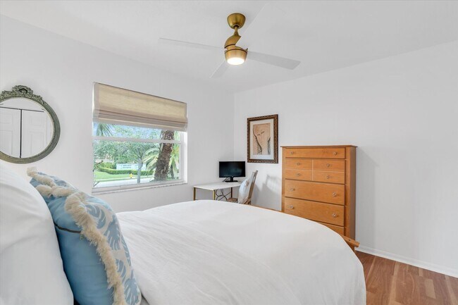 Building Photo - ***ANNUAL UNFURNISHED***NOW AVAILABLE***NO...