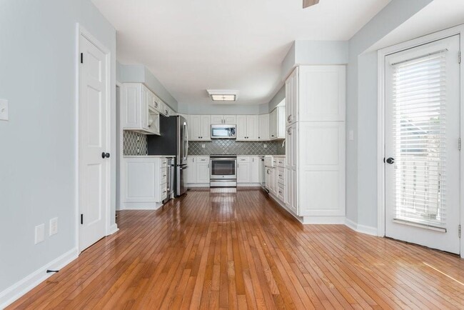 Building Photo - 1200 Defoor Ct NW