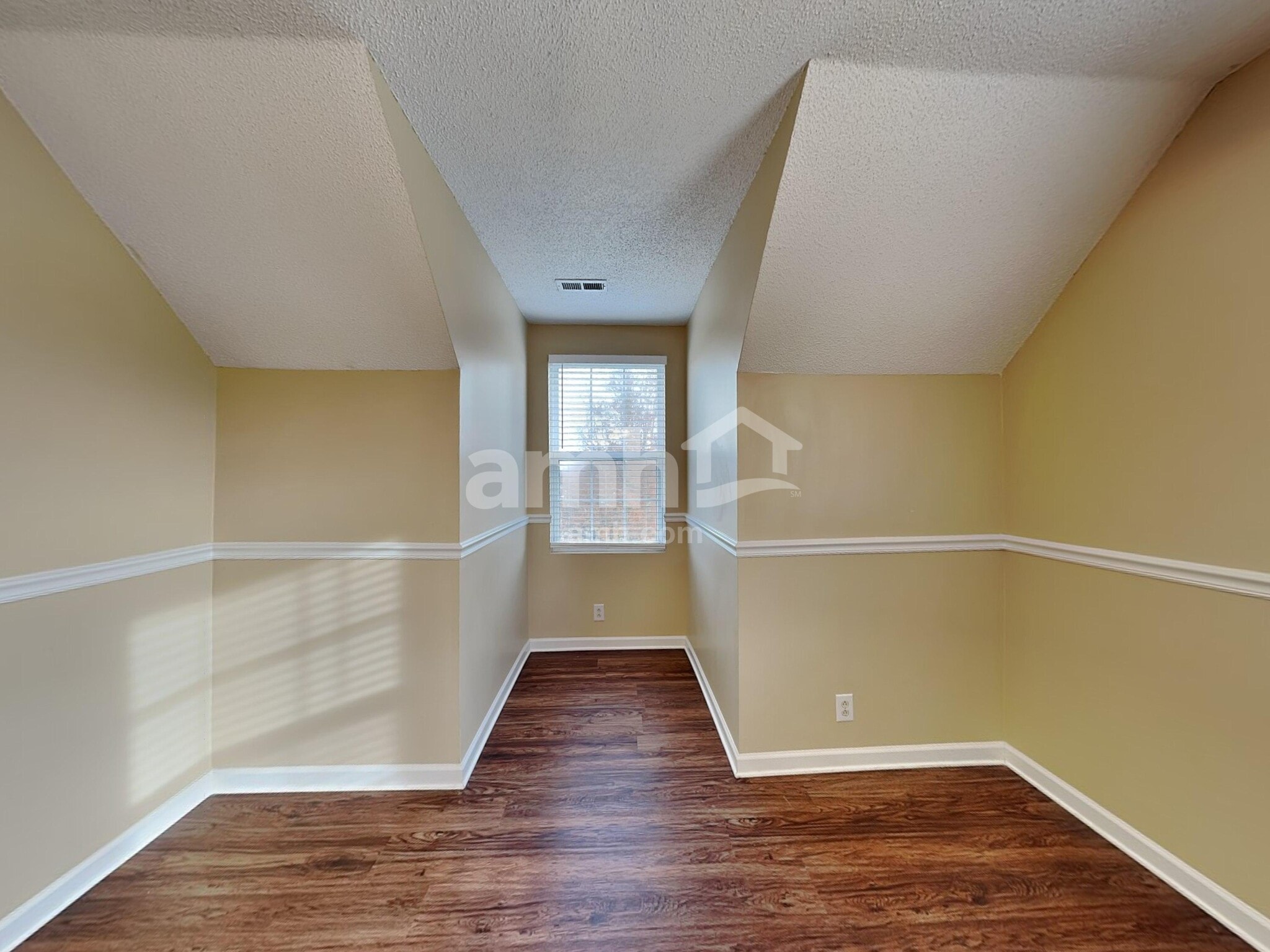 Building Photo - 2849 Elijah Dr