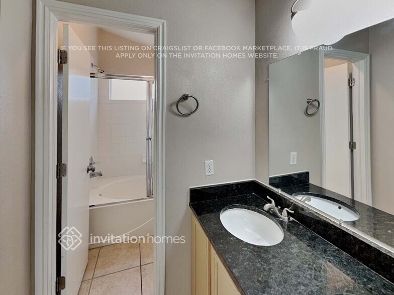 Building Photo - 8793 Katherine Ct