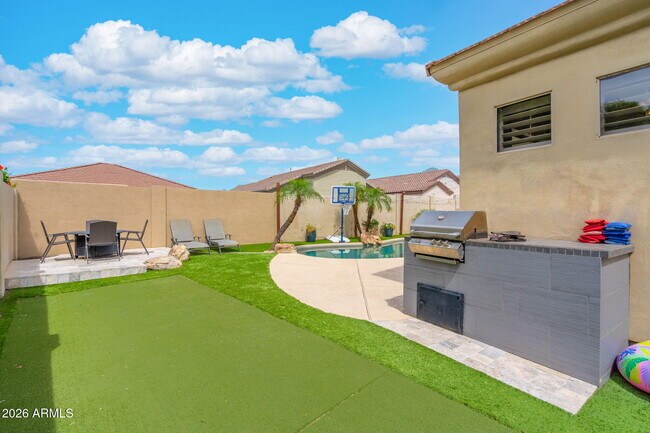 Building Photo - 10412 E Acoma Dr