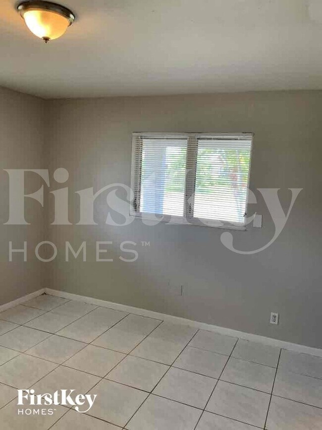 Building Photo - 630 NW 67th Terrace