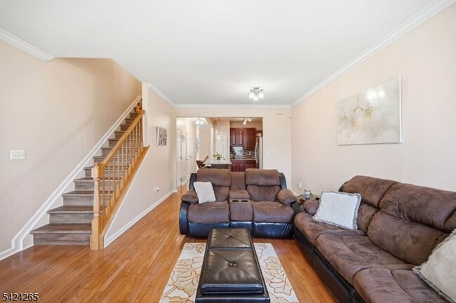 Building Photo - 424 Hartford Dr