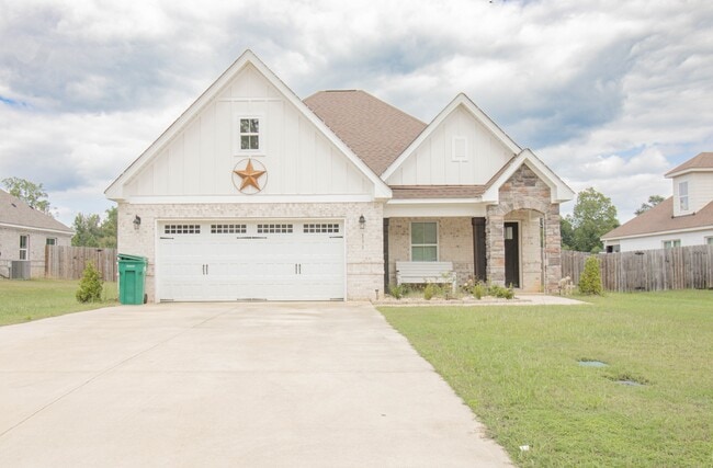 Primary Photo - 133 Quail Run Ave