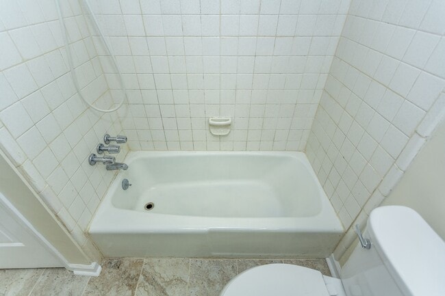 Building Photo - 2053 Montreat Cir