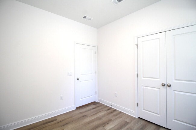 Building Photo - Brand New Construction in Downtown Pensacola!