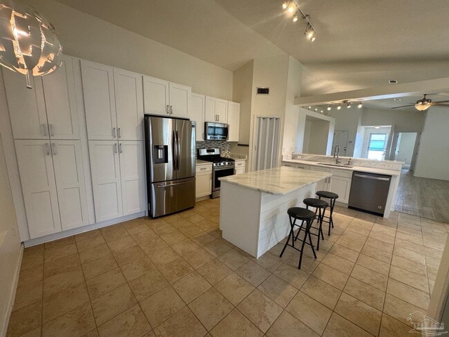 Building Photo - 314 Mizzen Ln