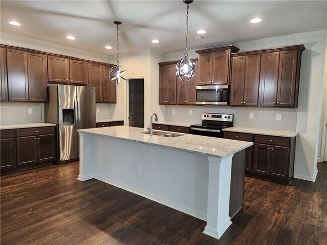 Building Photo - 5553 Shallow Branch Dr