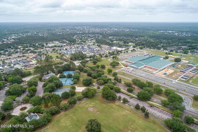 Building Photo - 721 Crystal Way