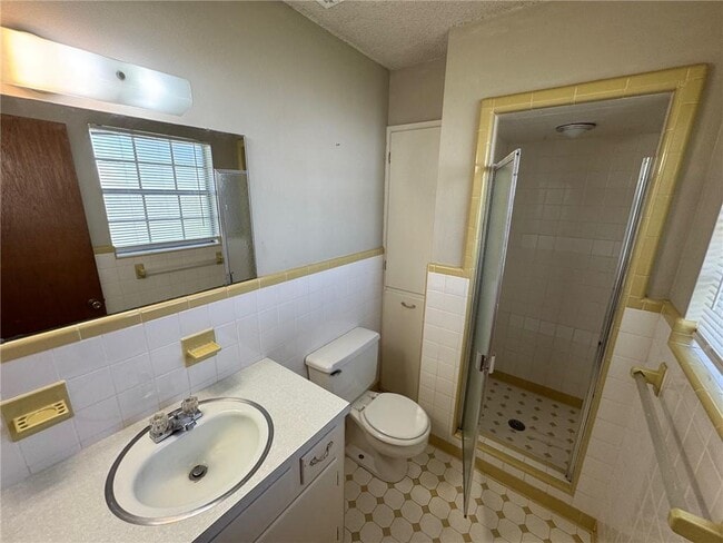 Building Photo - 24 Bethel Forest Dr S