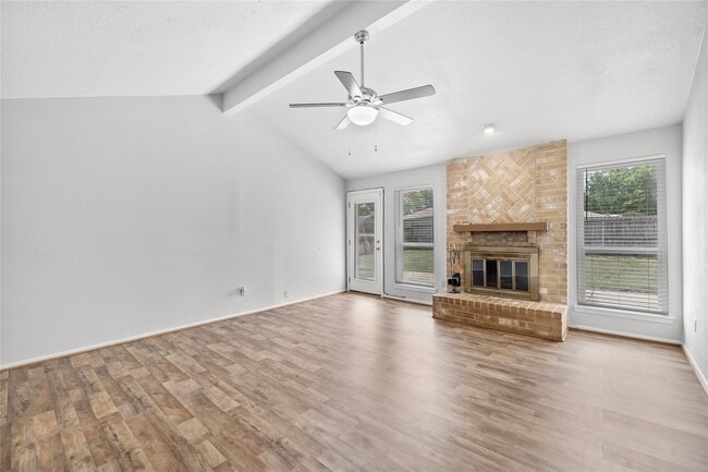 Building Photo - 10219 Staghill Dr