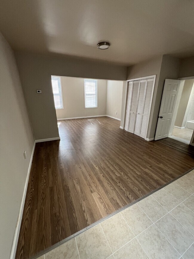 Primary Photo - 1BD/1BA, Spacious Apartment in Baltimore n...
