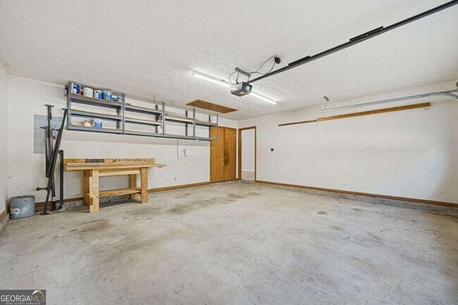 Building Photo - 3070 Bugle Dr