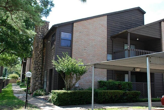 Primary Photo - 12755 Mill Ridge Dr