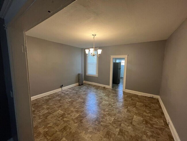 Building Photo - Big 2 bedroom home, fully rehabbed with laundry in home