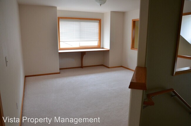 Building Photo - 3 br, 2.5 bath House - 16218 131st Ave Ct E