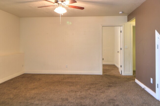 Building Photo - 143 N. 910 E. Santaquin