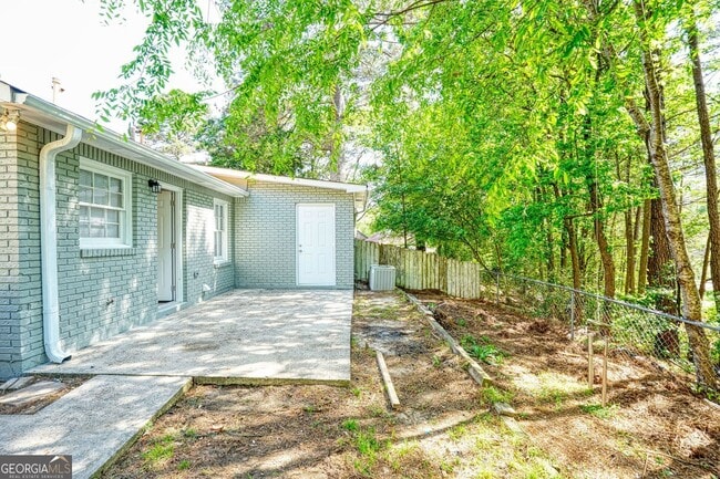 Building Photo - 1516 Pine Cone Ln NW