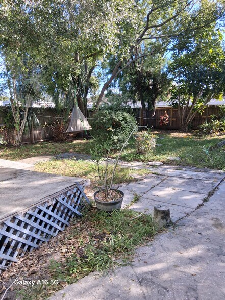 Building Photo - 4124 55th Ave N