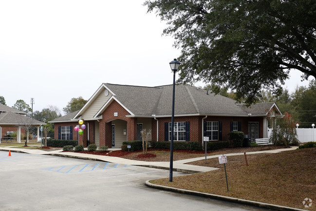 Building Photo - The Palladian Apartments