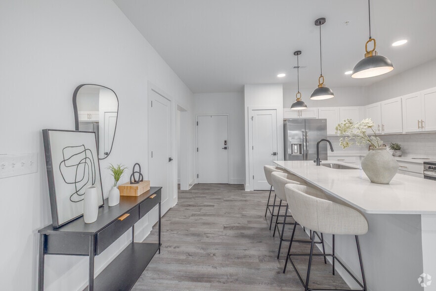 2BR, 2BA - 1,253SF - 2B- Kitchen - Brixton Apartments