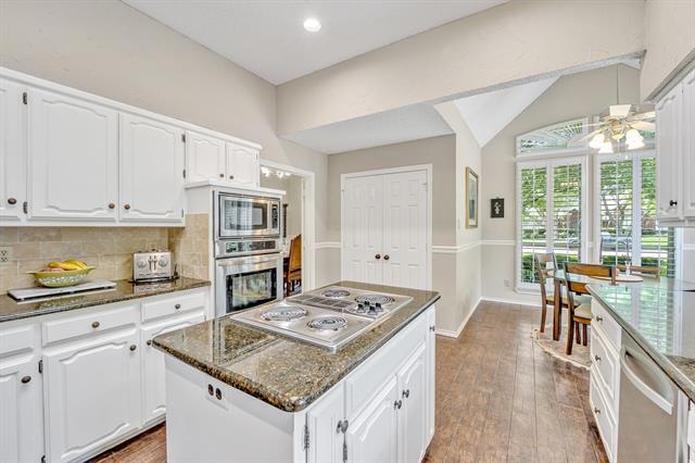Building Photo - 5403 Linden Ct