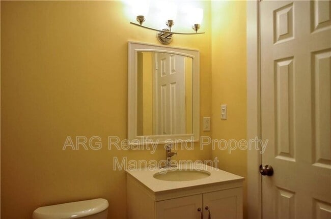 Building Photo - 354 Hamilton E Holmes Dr NW