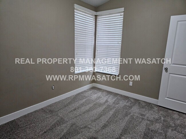 Building Photo - MOVE IN SPECIAL 1/2 off 1st months rent 3 Bedroom 2.5 Bath plus Bonus Room Town Home in Daybreak