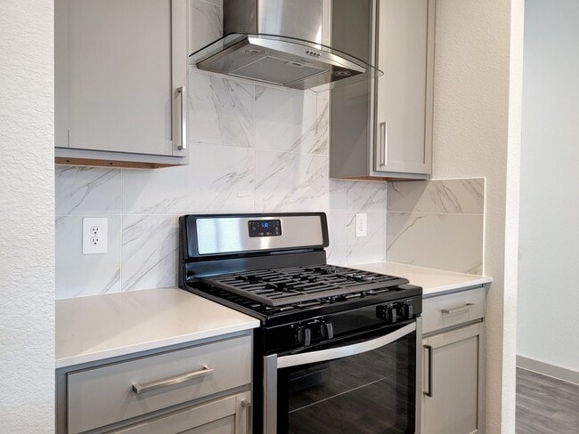 Building Photo - 3012 Gunnersbury Dr