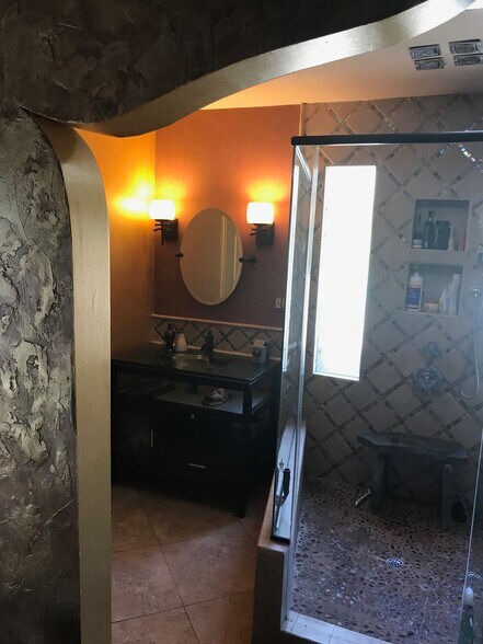 Building Photo - 163 California Ave