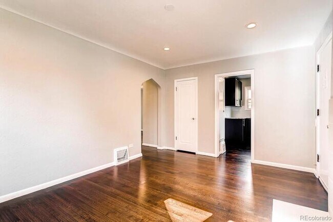 Building Photo - Beautiful Brick Bungalow near Denver Zoo and the Museum of Nature and Science!