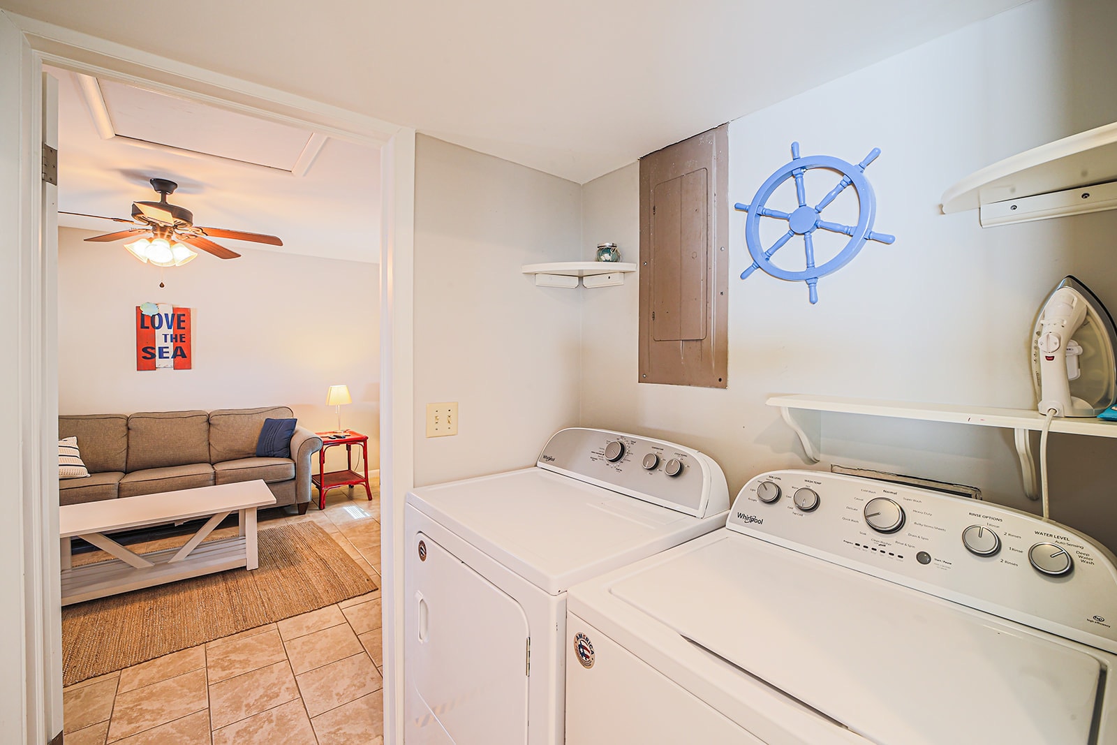 Laundry - 16 Pelican St