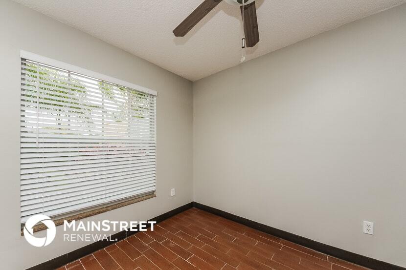 Building Photo - 637 Regency Way