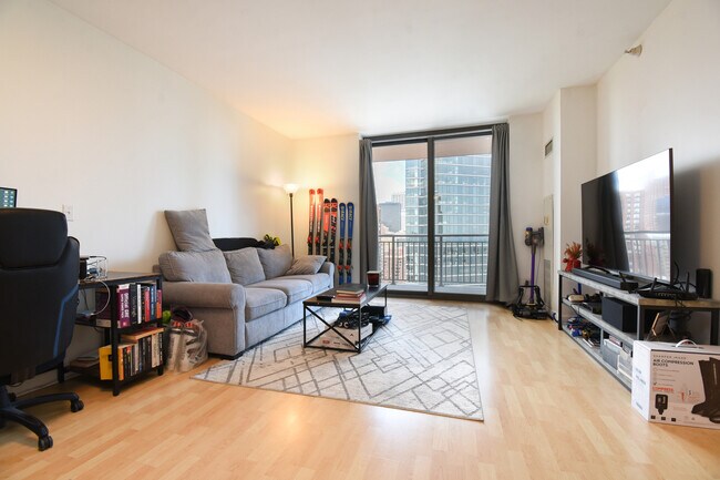 1101 S State St 1101 S State - 1101 S State St Chicago Il Building Photo 