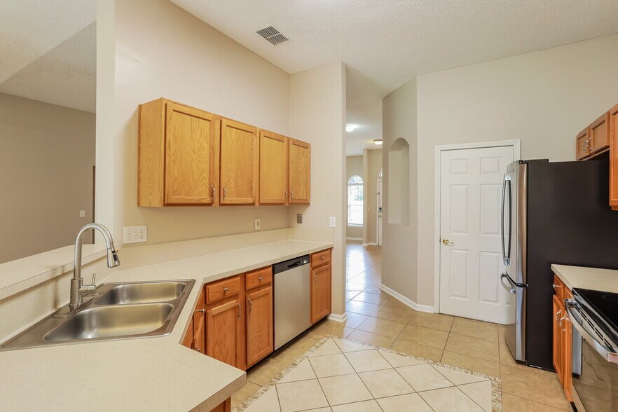 Building Photo - 12392 Soaring Flight Dr
